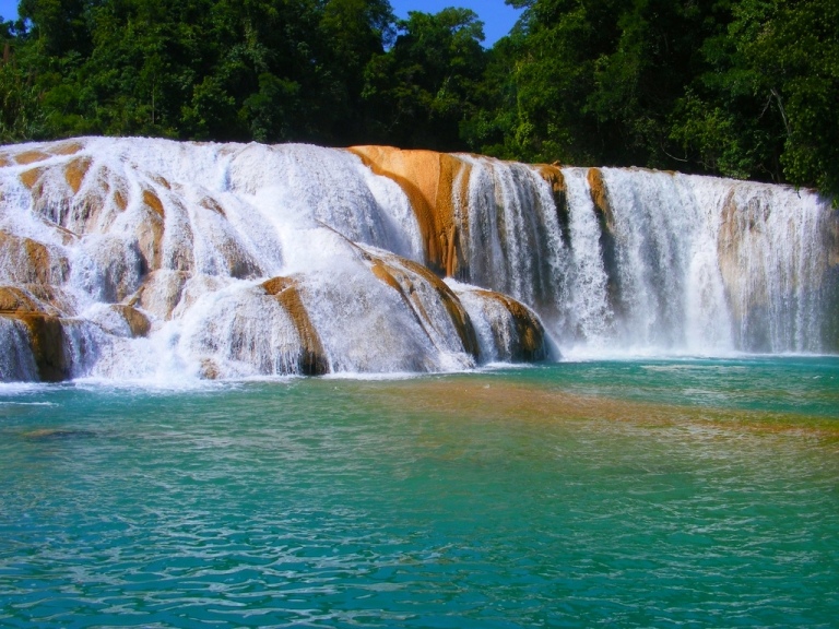 7. Cascadas Agua Azul en Chiapas